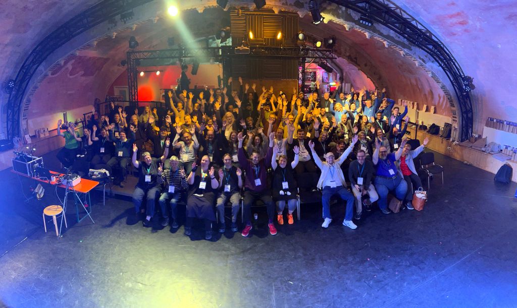 freudiges Gruppenbild WordCampLeipzig 2025